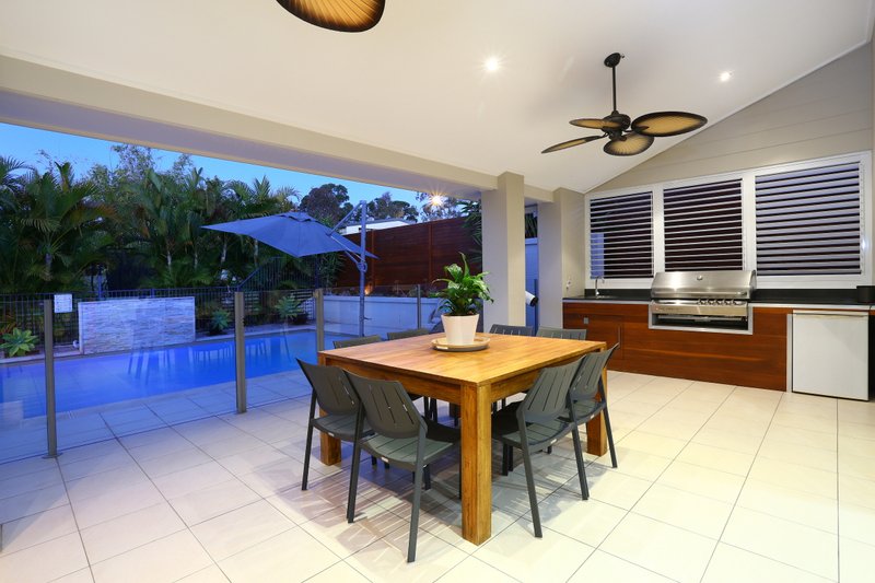 Photo - 4 Ainsley Avenue, Ashmore QLD 4214 - Image 9