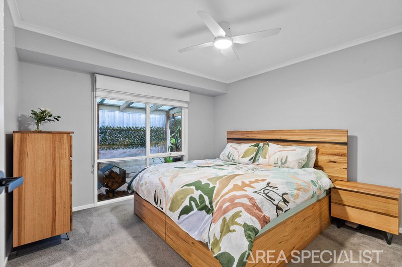 Photo - 4 Airlie Court, Langwarrin VIC 3910 - Image 8