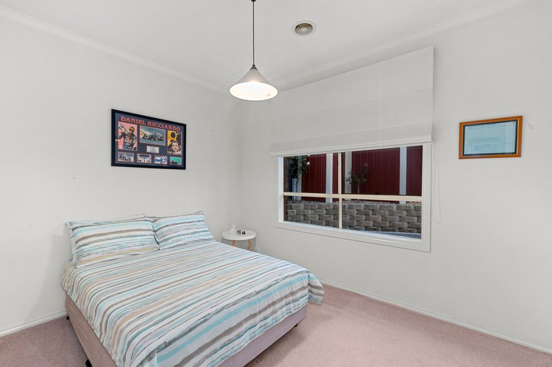 Photo - 4 Alain Avenue, South Morang VIC 3752 - Image 10