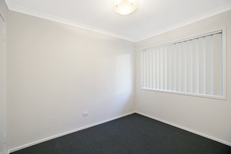 Photo - 4 Alamine Street, Holland Park QLD 4121 - Image 6