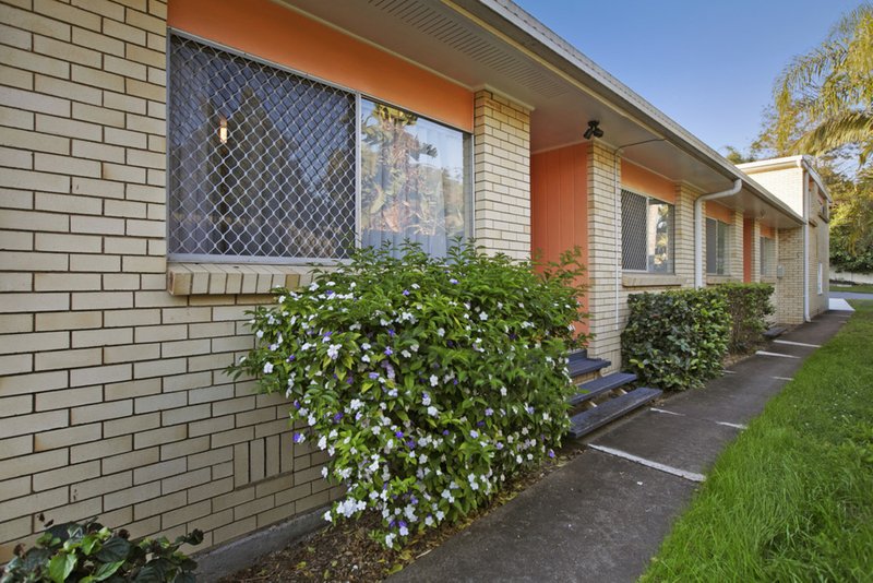 Photo - 4 Alamine Street, Holland Park QLD 4121 - Image 9