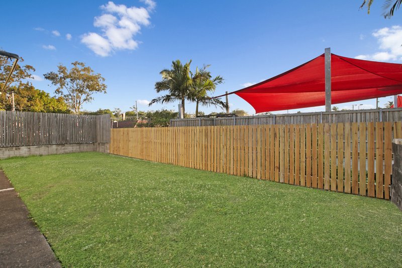 Photo - 4 Alamine Street, Holland Park QLD 4121 - Image 14