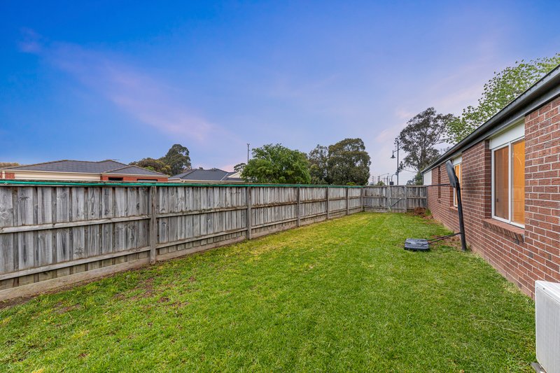 Photo - 4 Albany Crescent, Pakenham VIC 3810 - Image 15