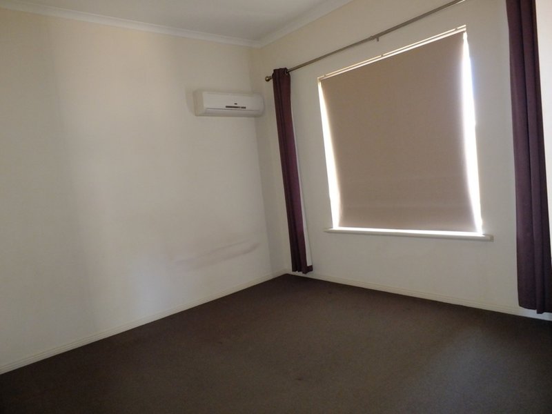 Photo - 4 Albatross Street, Wallaroo SA 5556 - Image 13