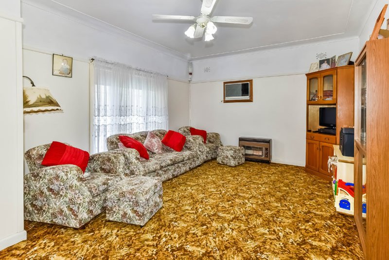 Photo - 4 Albert Street, Ingleburn NSW 2565 - Image 4