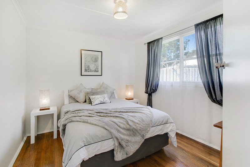 Photo - 4 Aleppo Crescent, Frankston North VIC 3200 - Image 11