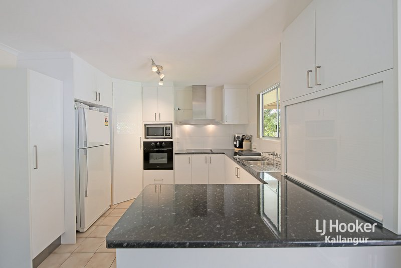 Photo - 4 Alexander Avenue, Kallangur QLD 4503 - Image 2