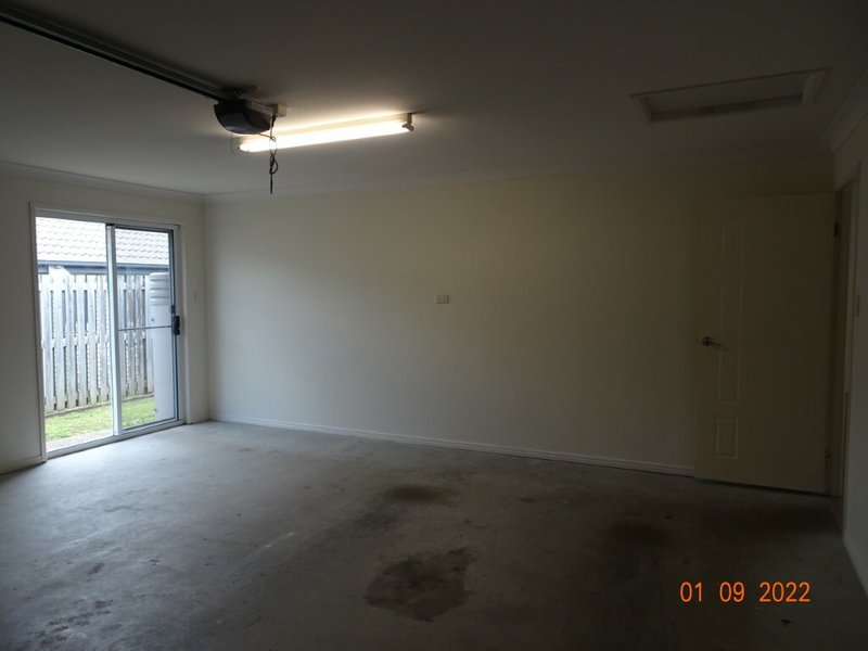 Photo - 4 Alexandra St , Brassall QLD 4305 - Image 4