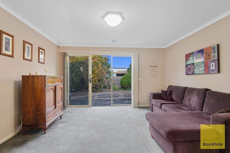 Photo - 4 Alfred Park Drive, Tarneit VIC 3029 - Image 2