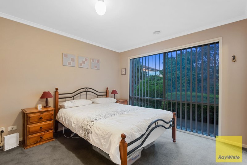 Photo - 4 Alfred Park Drive, Tarneit VIC 3029 - Image 7