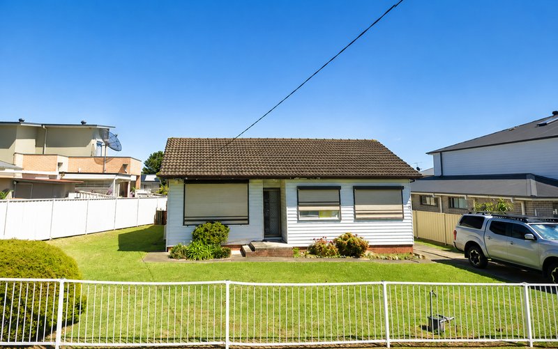 Photo - 4 Allenby Street, Canley Heights NSW 2166 - Image 1