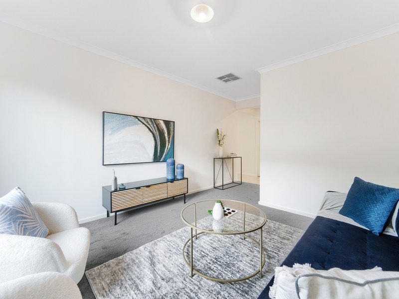 Photo - 4 Almondbank Road, Cranbourne East VIC 3977 - Image 18