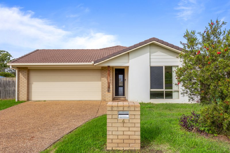 4 Alpine Court, Cranley QLD 4350