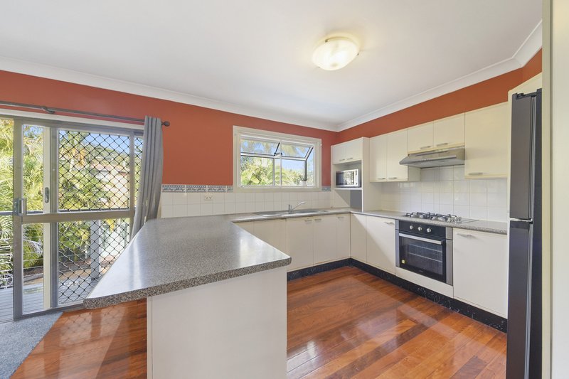 Photo - 4 Alpine Street, Keperra QLD 4054 - Image 3