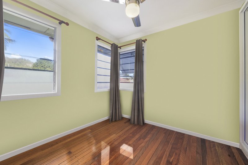 Photo - 4 Alpine Street, Keperra QLD 4054 - Image 7