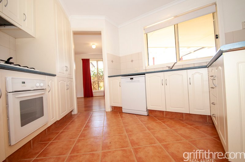 Photo - 4 Altina Court, Yoogali NSW 2680 - Image 7