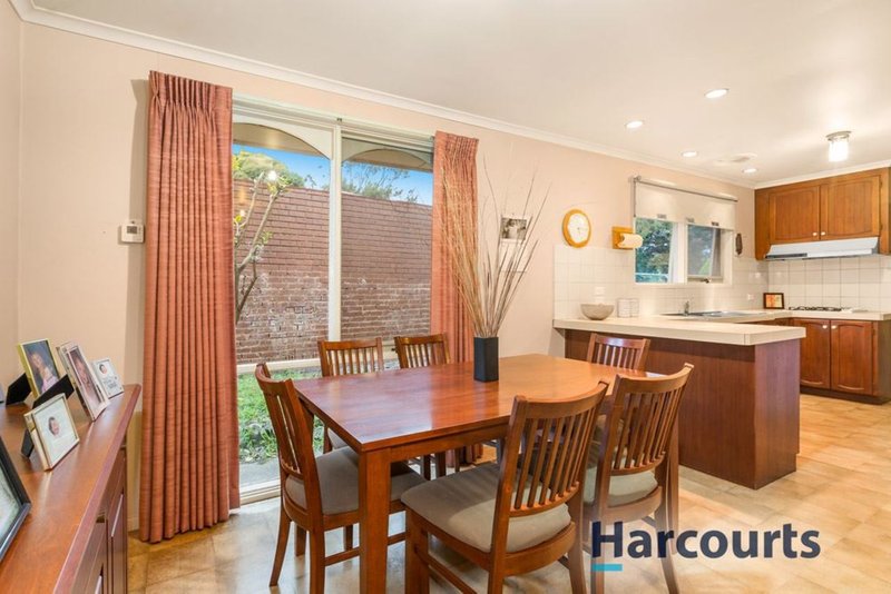 Photo - 4 Alvaston Avenue, Wantirna VIC 3152 - Image 4