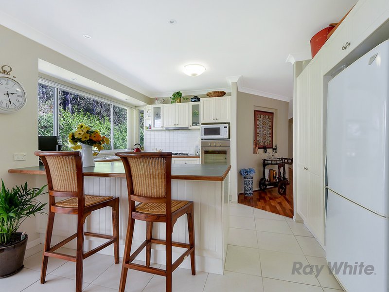 Photo - 4 Amamoor Court, Cashmere QLD 4500 - Image 8