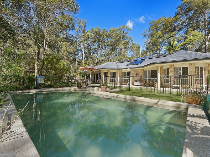 Photo - 4 Amamoor Court, Cashmere QLD 4500 - Image 15