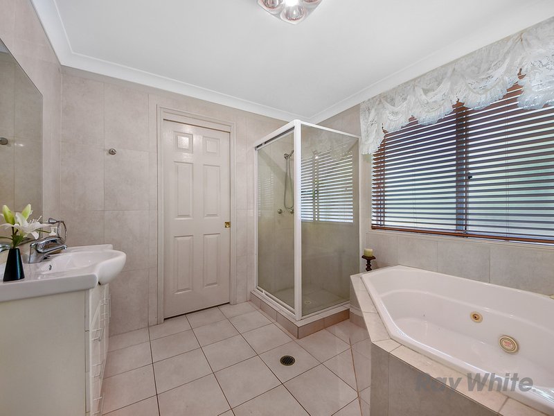 Photo - 4 Amamoor Court, Cashmere QLD 4500 - Image 24