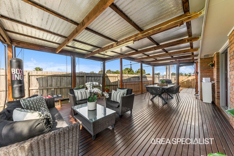 Photo - 4 Amanda Court, Pakenham VIC 3810 - Image 7