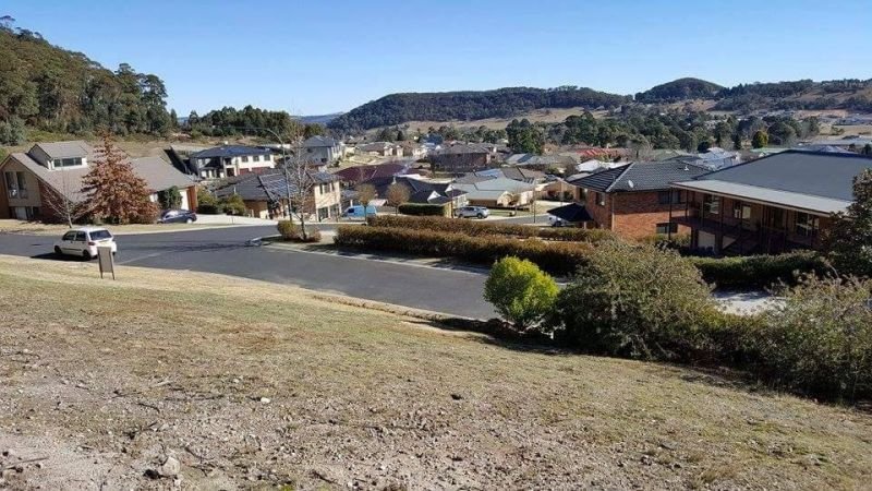 Photo - 4 Amber Grove, South Bowenfels NSW 2790 - Image 7