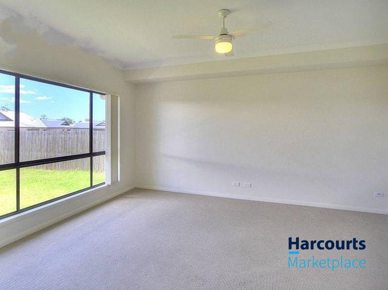 Photo - 4 Ambrose Drive, Augustine Heights QLD 4300 - Image 5
