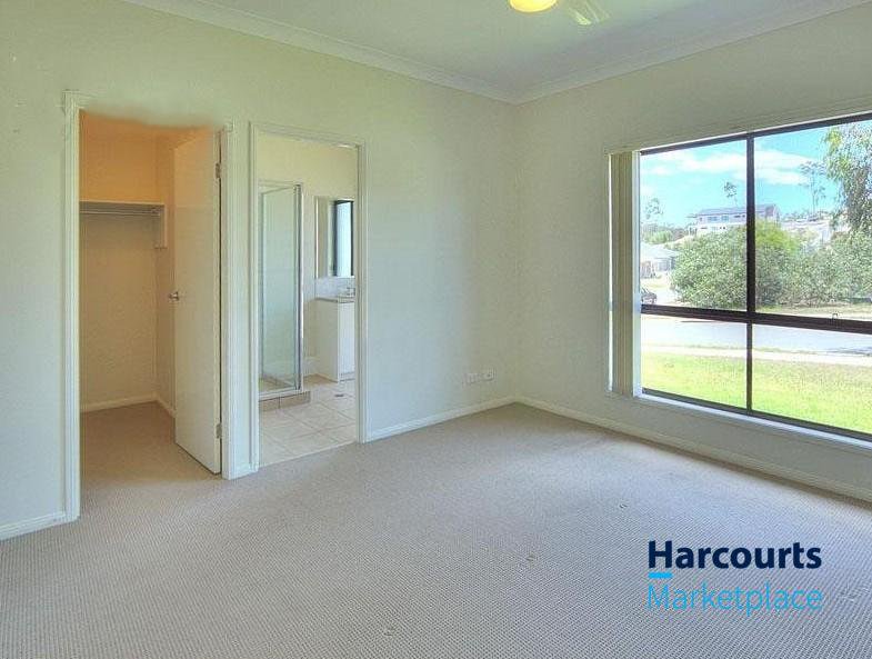 Photo - 4 Ambrose Drive, Augustine Heights QLD 4300 - Image 6