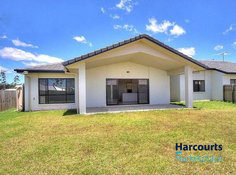 Photo - 4 Ambrose Drive, Augustine Heights QLD 4300 - Image 12