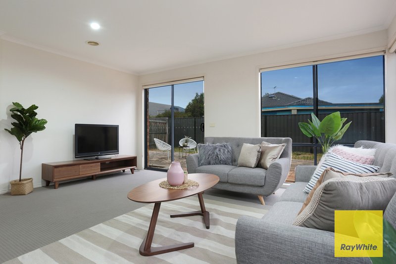 Photo - 4 Ancona Court, Point Cook VIC 3030 - Image 12