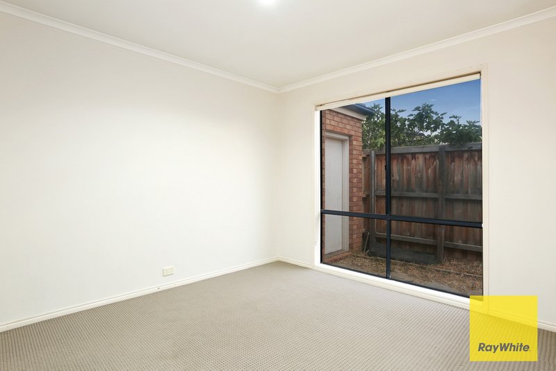 Photo - 4 Ancona Court, Point Cook VIC 3030 - Image 14