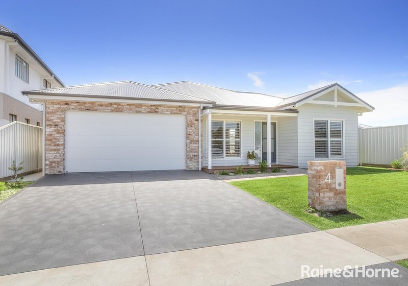 Photo - 4 Angelo Street, South Nowra NSW 2541 - Image 1