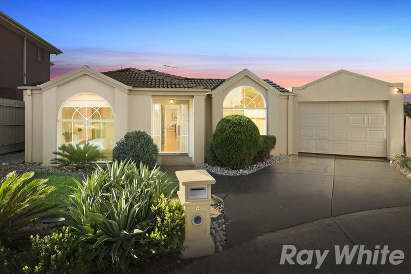 4 Angus Court, Oakleigh South VIC 3167