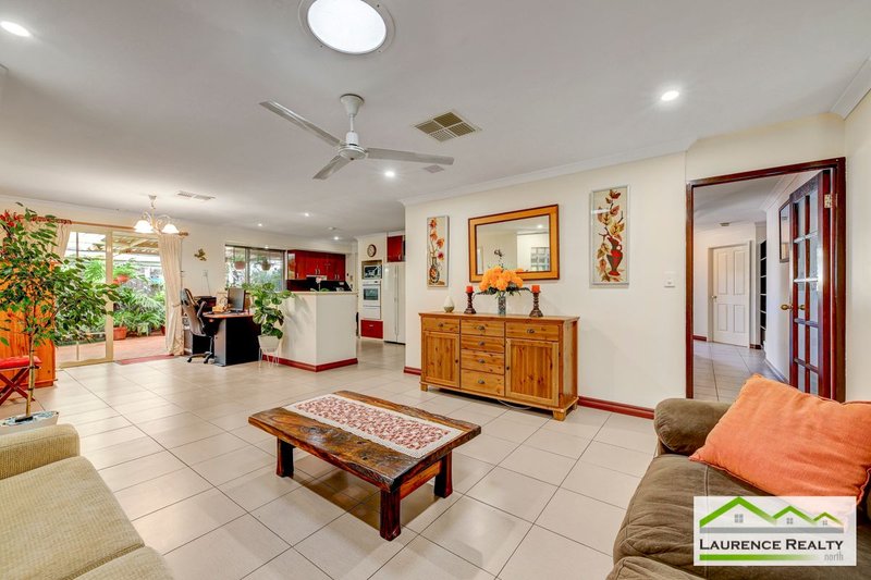 Photo - 4 Antibes Court, Mindarie WA 6030 - Image 8