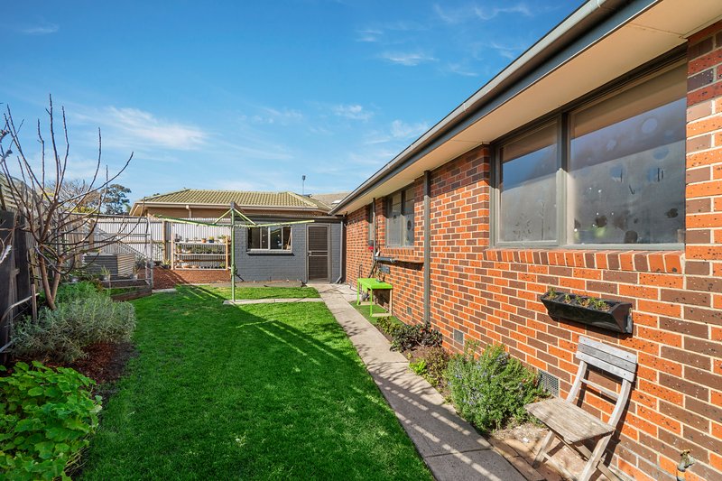 Photo - 4 Archer Place, Mill Park VIC 3082 - Image 10