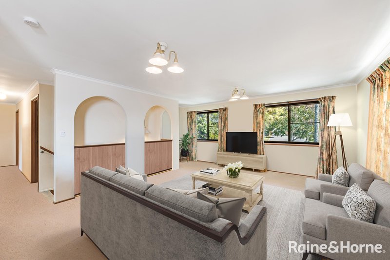 Photo - 4 Archiva Street, Mount Gravatt East QLD 4122 - Image 4