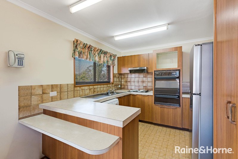 Photo - 4 Archiva Street, Mount Gravatt East QLD 4122 - Image 5