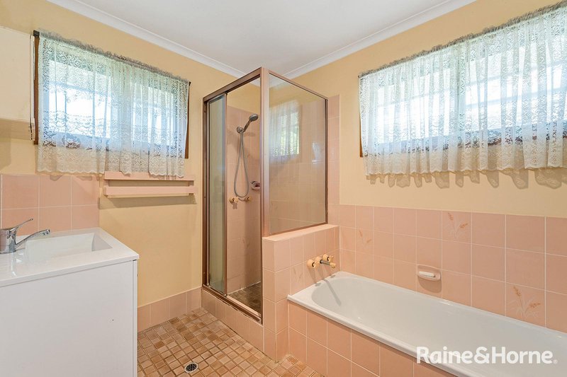 Photo - 4 Archiva Street, Mount Gravatt East QLD 4122 - Image 6