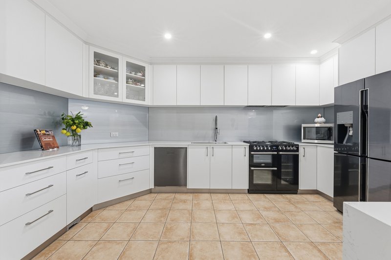 Photo - 4 Arena Place, Royalla NSW 2620 - Image 14