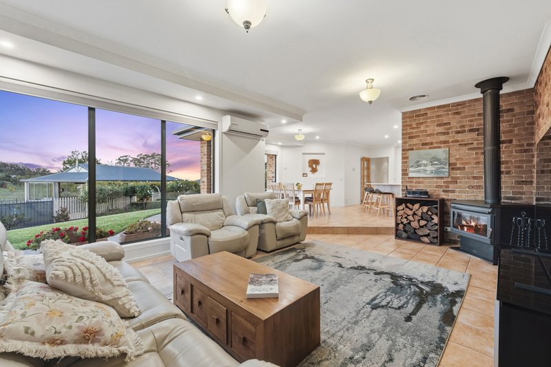 Photo - 4 Arena Place, Royalla NSW 2620 - Image 17