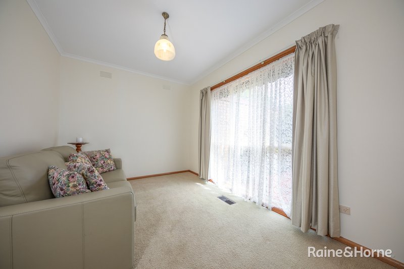 Photo - 4 Argyle Place, Sunbury VIC 3429 - Image 15