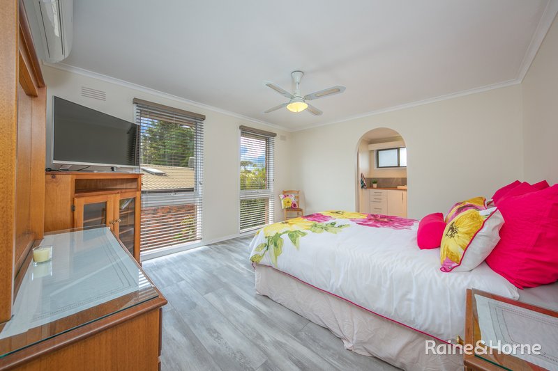 Photo - 4 Argyle Place, Sunbury VIC 3429 - Image 18