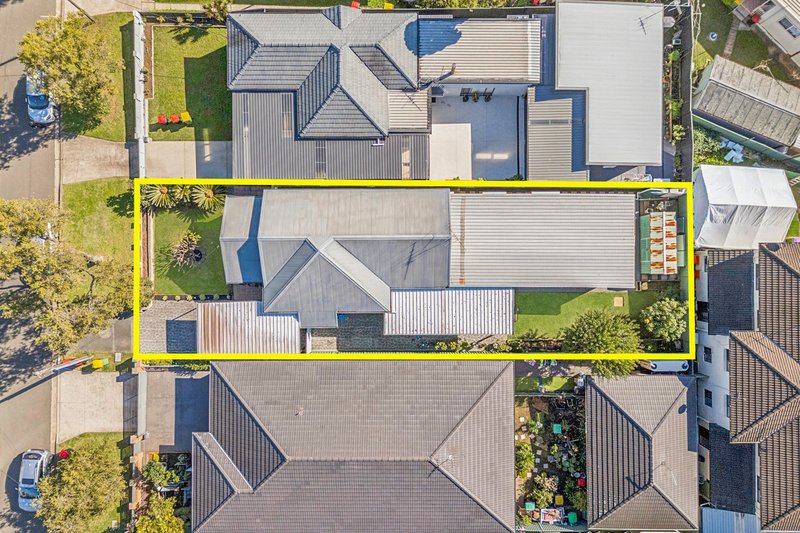 Photo - 4 Arlewis Street, Chester Hill NSW 2162 - Image 17