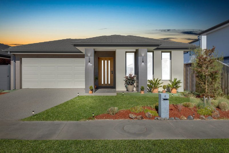 4 Arthurdale Crescent, Werribee VIC 3030