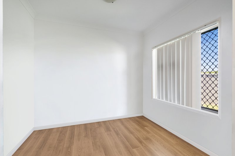 Photo - 4 Arvin Close, Calamvale QLD 4116 - Image 9