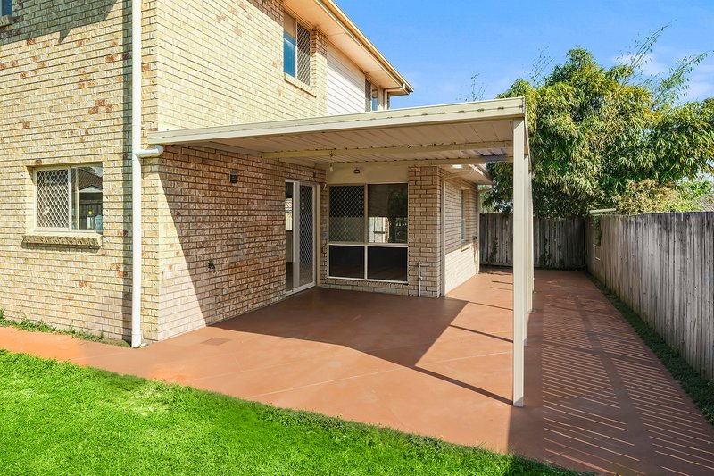 Photo - 4 Arvin Close, Calamvale QLD 4116 - Image 12
