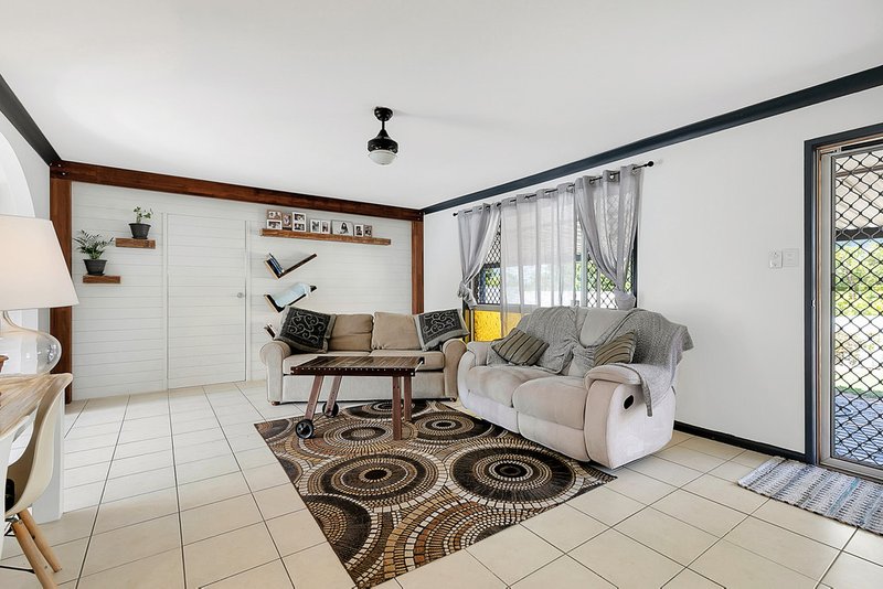 Photo - 4 Ascot Court, Alexandra Hills QLD 4161 - Image 3