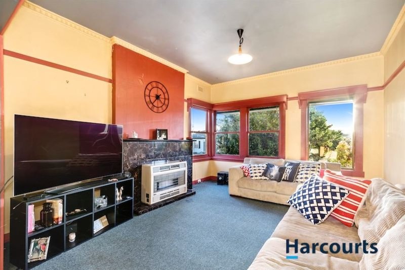 Photo - 4 Ashgrove Street, Devonport TAS 7310 - Image 3