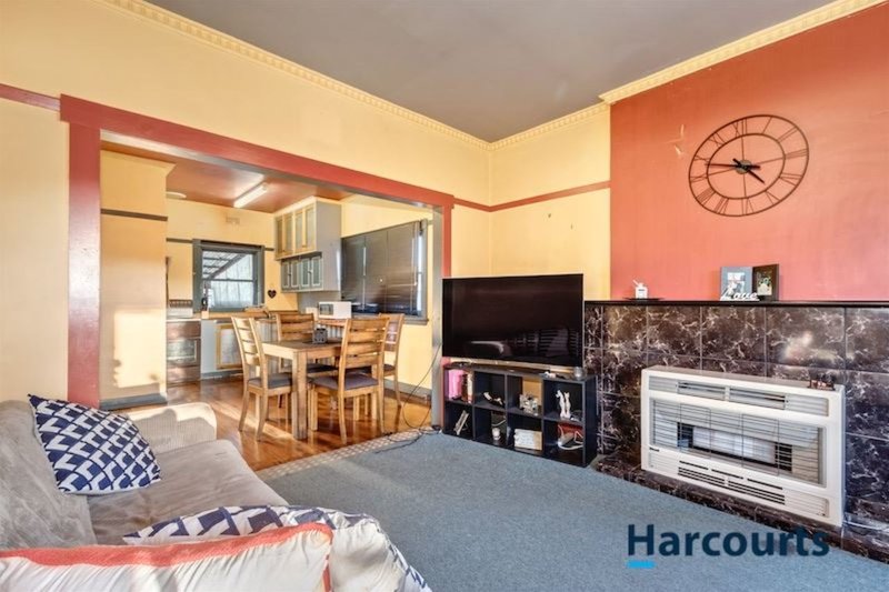 Photo - 4 Ashgrove Street, Devonport TAS 7310 - Image 4