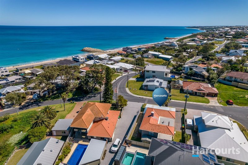 Photo - 4 Ashley Avenue, Quinns Rocks WA 6030 - Image 5